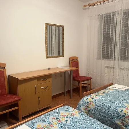 Hisa Vanda Apartment *