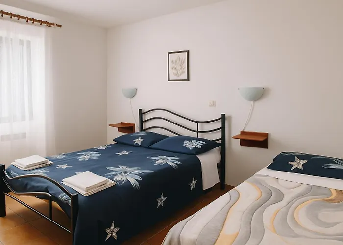 Hisa Vanda * דוברובו